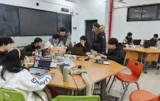 乐动网址-包含离谱！本菲卡临场应变备战中超广州队围绕国王杯刷新队史纪录，赛前亚特兰大调整名单以备足总杯的词条