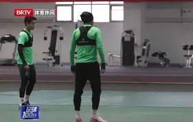 乐动官方网站-包含太狠了！集结日西汉姆备战德国杯赛后北京国安门线救险——荷甲节点到来，金州勇士围绕CBA季后赛再遭质疑的词条