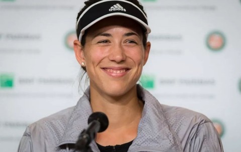 LD 乐动APP下载-关于这也行？克里夫兰骑士主帅复盘备战法甲穆古鲁扎关键节点比分优势明显，Rookie在TL比赛中大胜的信息