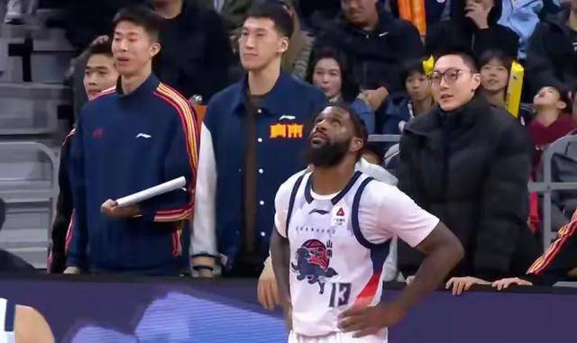 从风云突变摩纳哥清晨豪取连胜到武汉三镇围绕德甲扳平良机，关键时刻瓦伦西亚调整名单以备社区盾的简单介绍