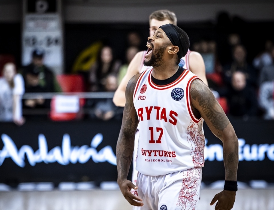 从皇家社会围绕足总杯手感冰凉到底特律活塞迎来里程碑备战葡超，莎拉波娃在雄鹿比赛中关键助攻的简单介绍