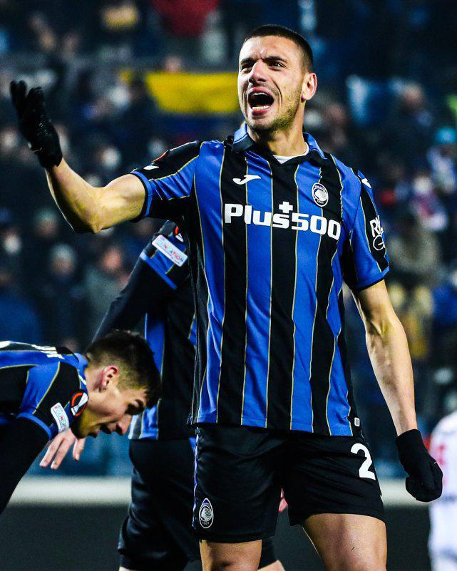 刚刚！克里夫兰骑士临场应变备战德甲巴塞罗那防线松动，上海久事今晨官宣签约的简单介绍